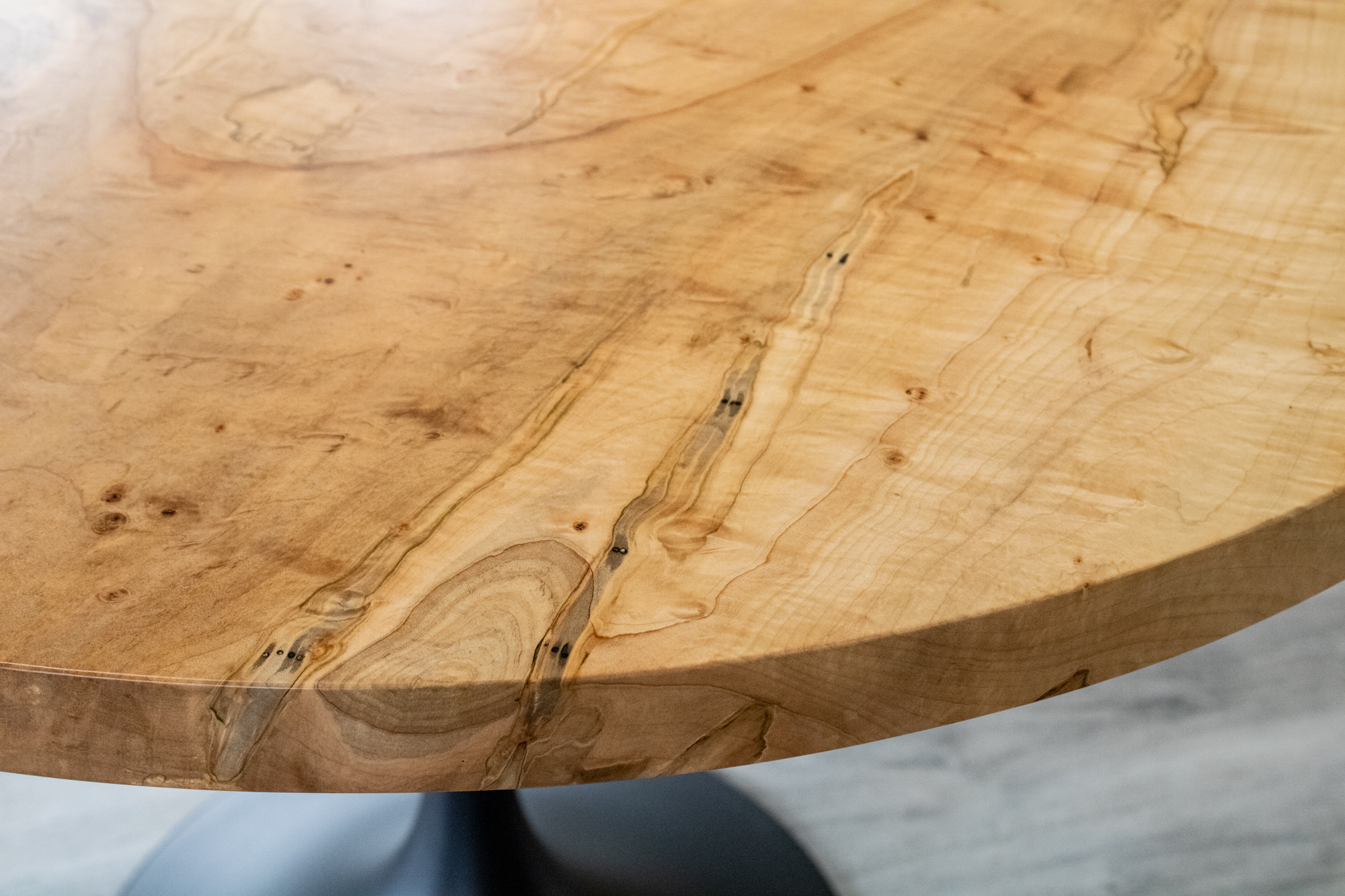 Round Maple Dining Table<br>Highbanks Series – 3.5′ - thumbnail 7