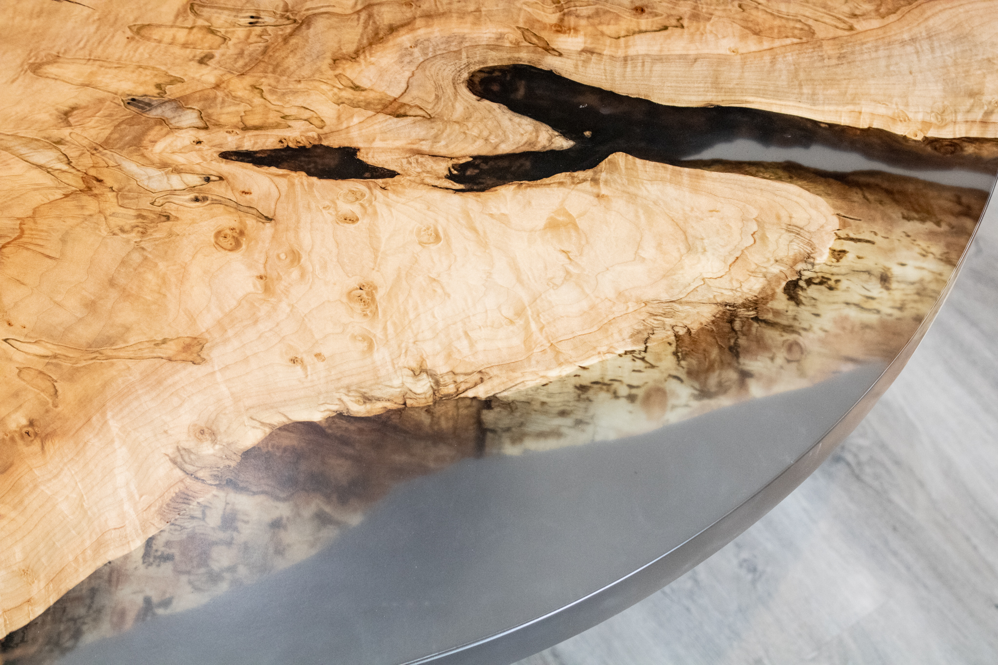 Round Maple Dining Table<br>Highbanks Series – 3.5′ - thumbnail 8